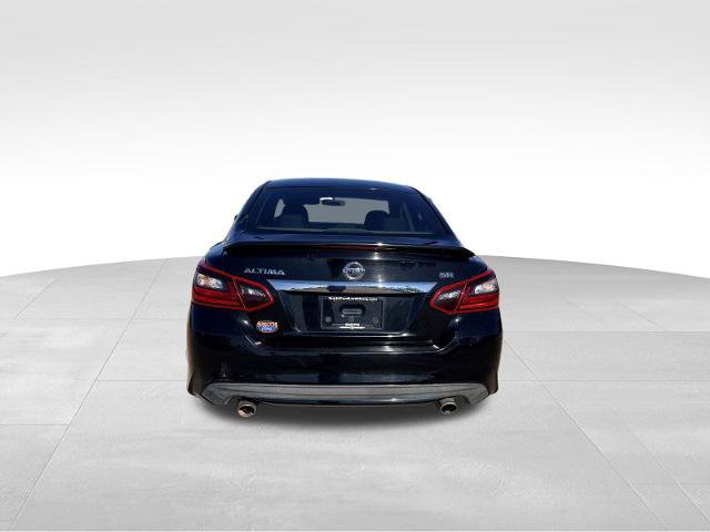 Used 2017 Nissan Altima 2.5 SR w/ Midnight Edition Package FWD image 23