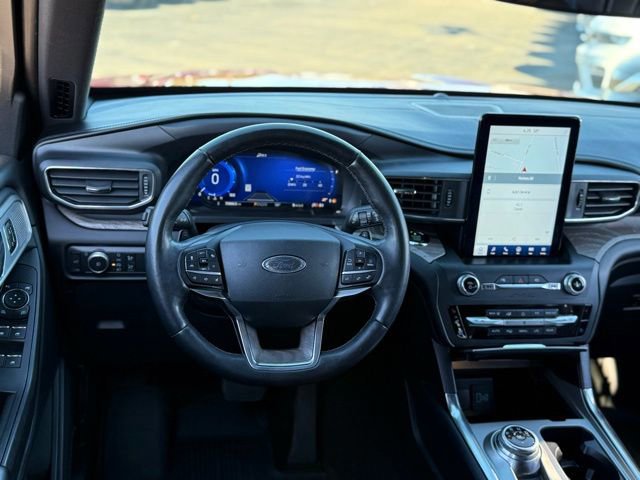 Certified 2020 Ford Explorer Platinum w/ Premium Technology Package image 20