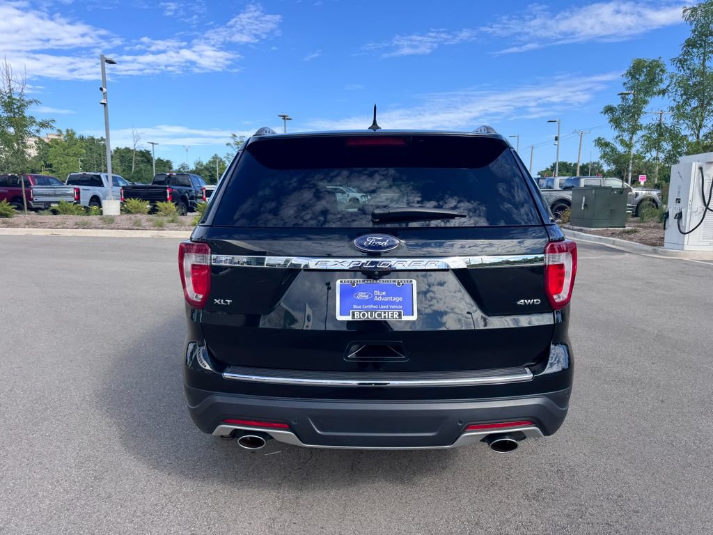 Certified 2018 Ford Explorer XLT w/ Equipment Group 201A AWD/4WD image 8