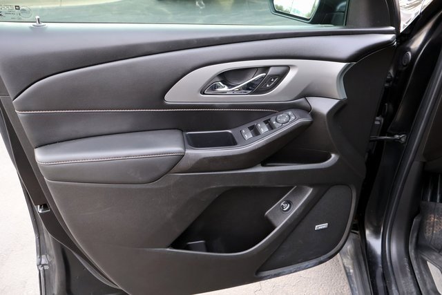 Used 2021 Chevrolet Traverse RS w/ LPO, Floor Liner Package image 30