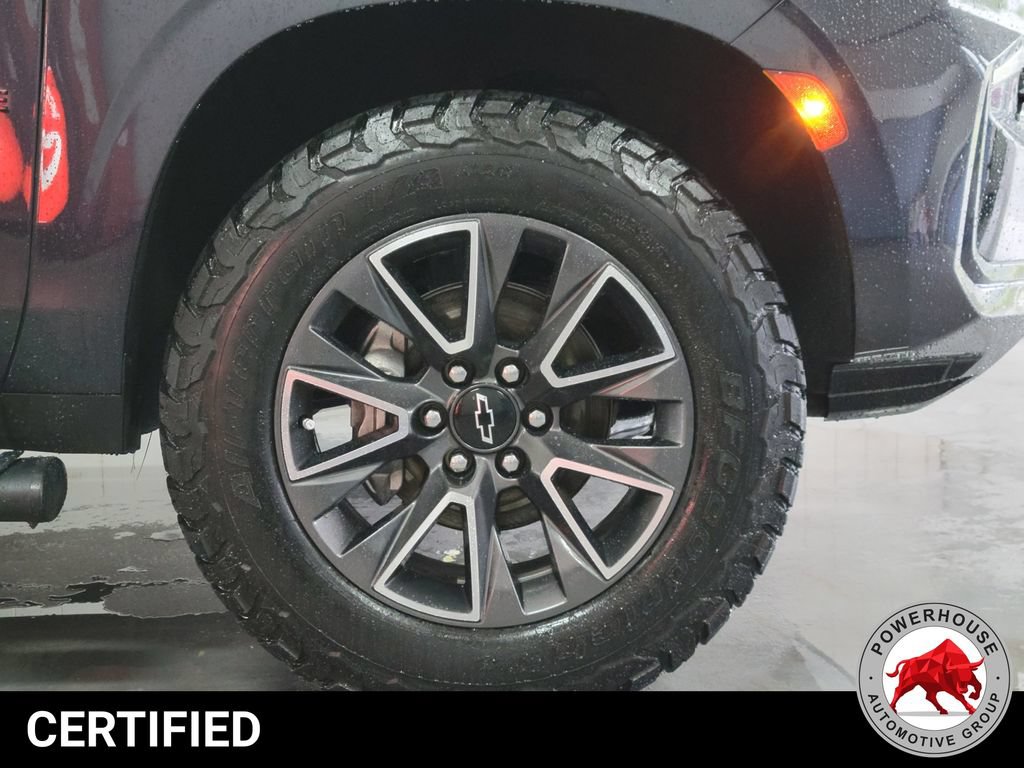 Used 2022 Chevrolet Tahoe Z71 w/ Luxury Package AWD/4WD image 12
