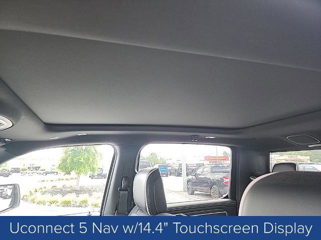 Used 2025 RAM 1500 Laramie AWD/4WD image 11
