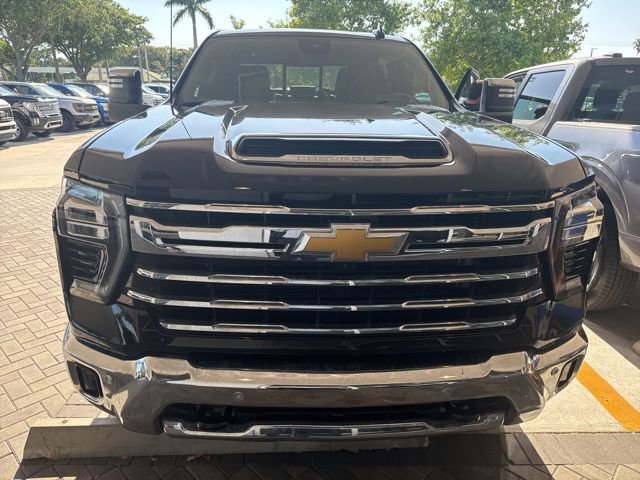 Used 2024 Chevrolet Silverado 2500 LTZ w/ LTZ Premium Package AWD/4WD image 12