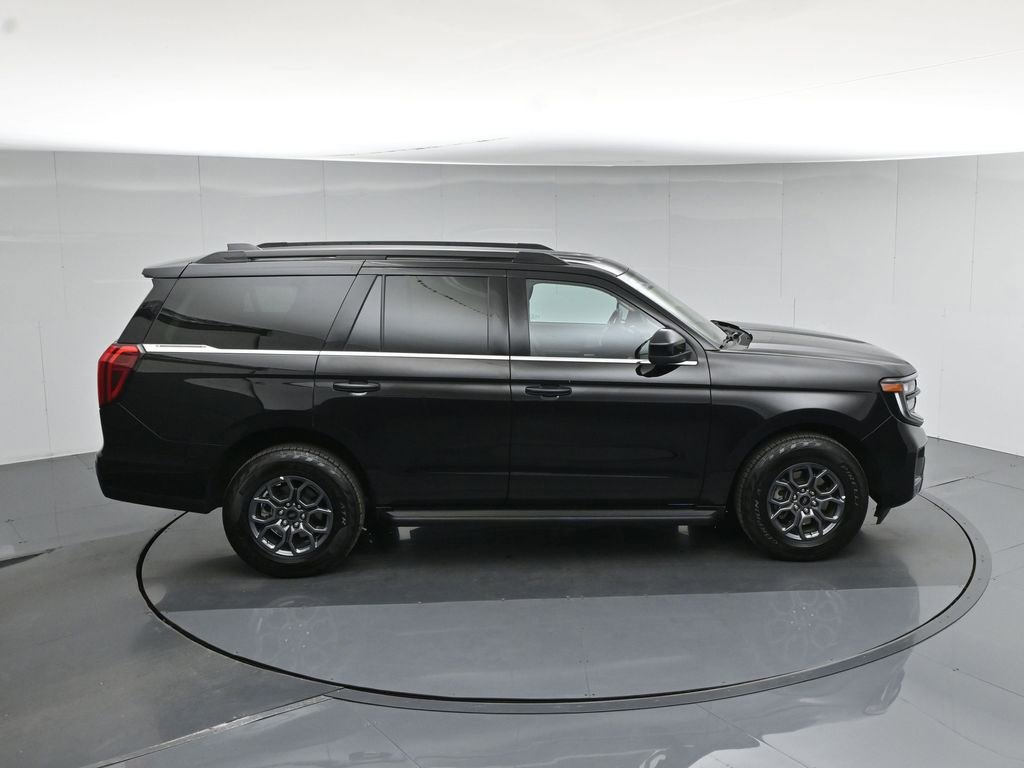 Certified 2025 Ford Expedition Active AWD/4WD image 44