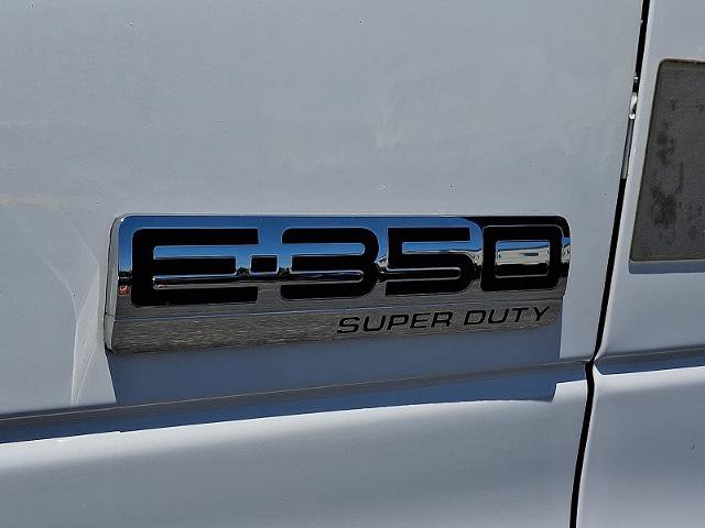 Certified 2022 Ford E-350 and Econoline 350 Super Duty RWD image 23