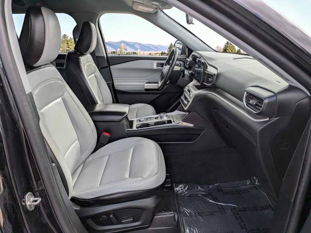 Certified 2021 Ford Explorer XLT w/ Equipment Group 202A AWD/4WD image 17