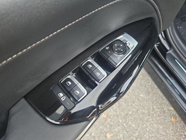 Used 2025 Kia K5 GT-Line image 13