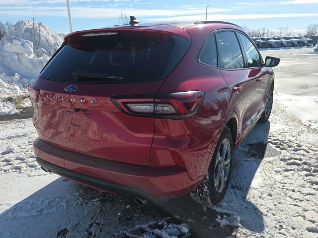 Certified 2024 Ford Escape ST-Line w/ Cold Weather Package image 4