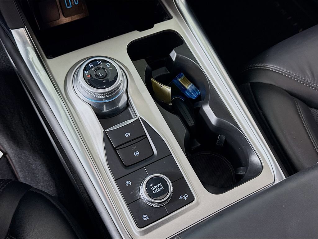 Certified 2023 Ford Explorer Platinum w/ Technology Package image 17