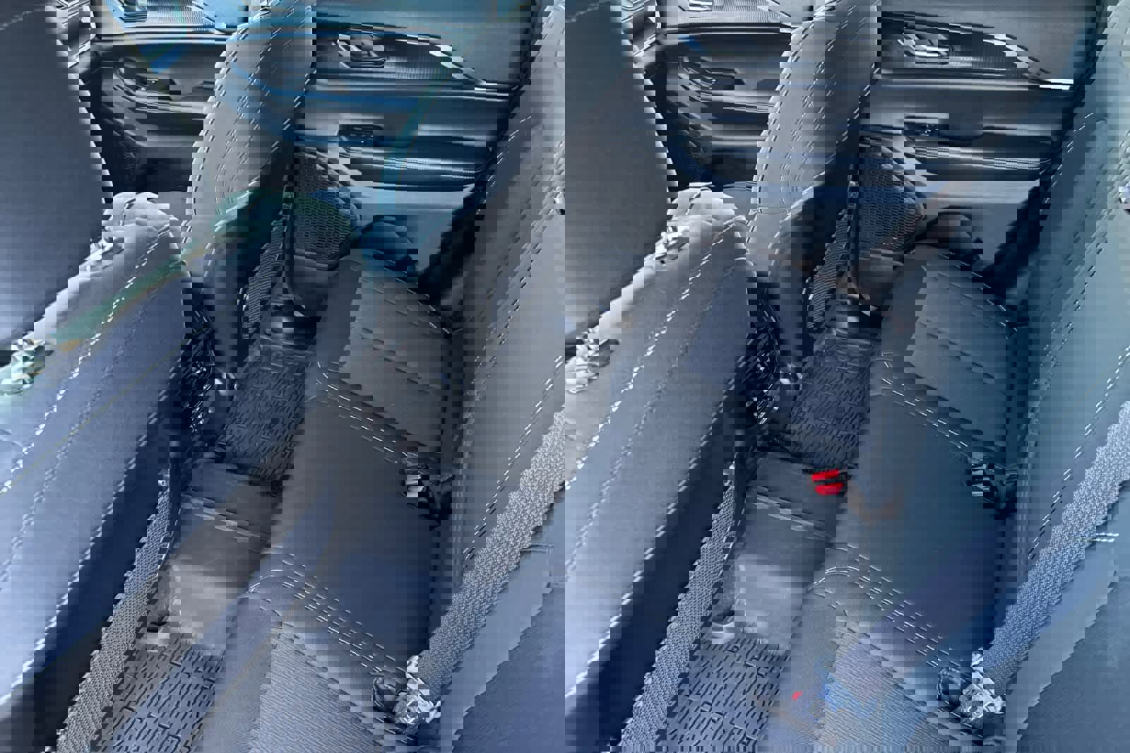 Used 2025 Jeep Grand Cherokee Laredo X w/ Luxury Tech Group I image 10