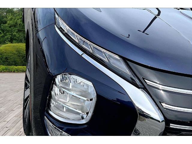 Used 2025 Mitsubishi Outlander SE FWD image 27