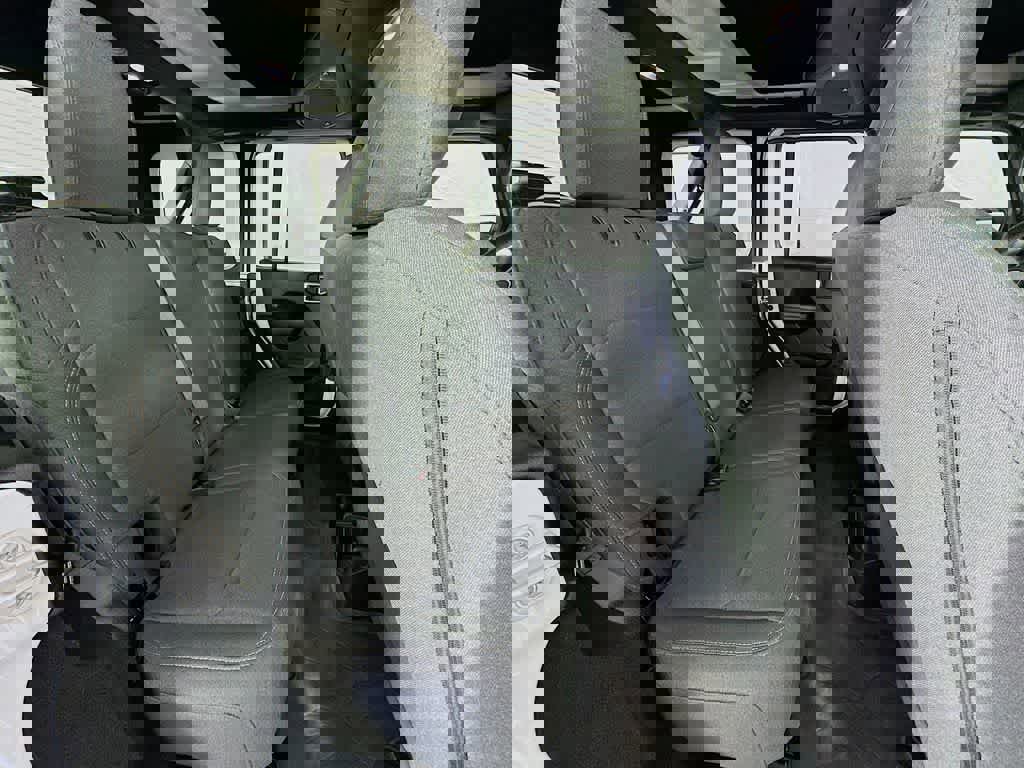 Used 2024 Jeep Wrangler Willys image 31