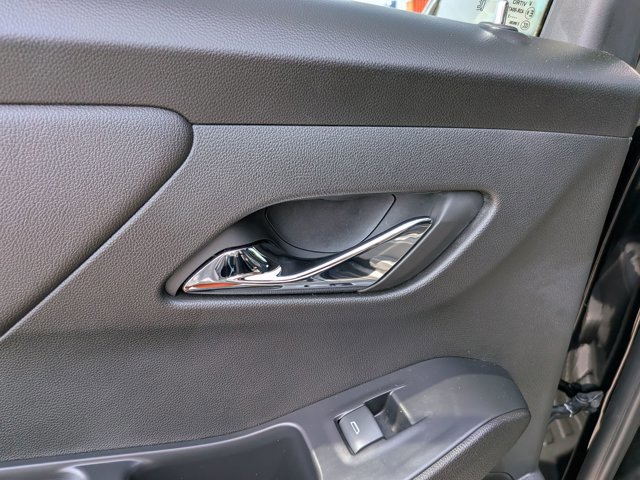 Used 2022 Chevrolet Traverse LT image 26