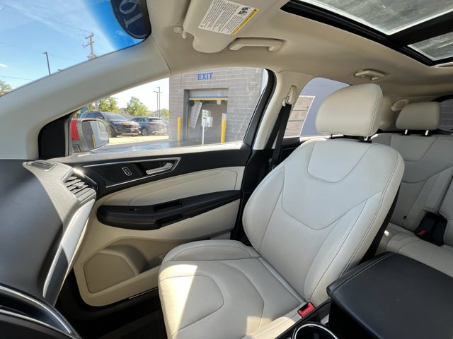 Certified 2018 Ford Edge Titanium w/ Equipment Group 301A AWD/4WD image 22