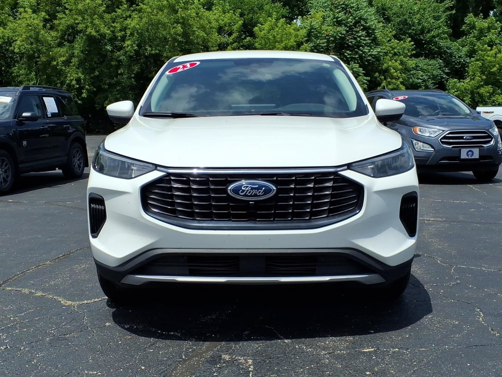 Certified 2023 Ford Escape Active w/ Tech Pack #2 AWD/4WD image 2