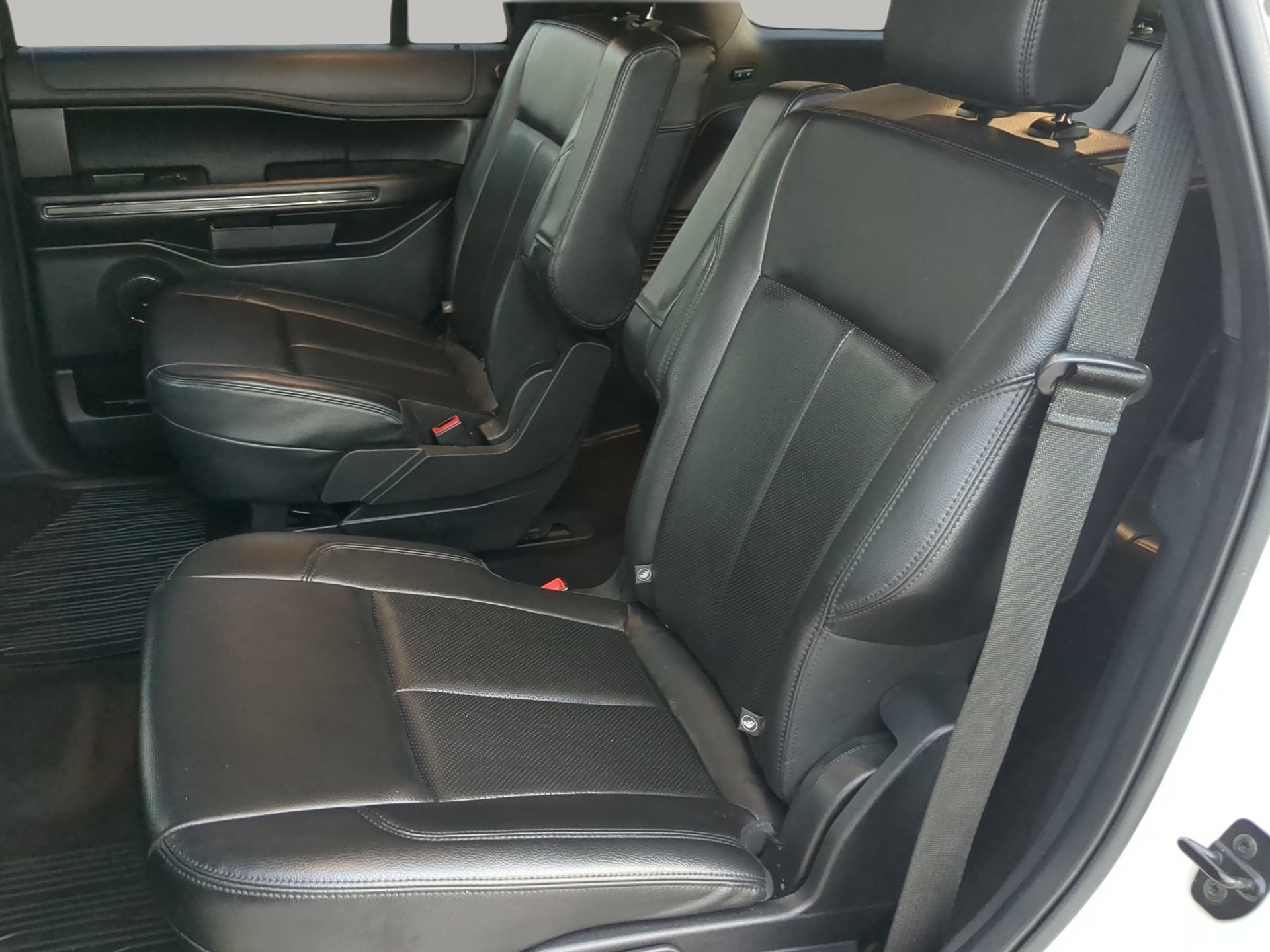 Certified 2021 Ford Expedition XLT RWD image 54