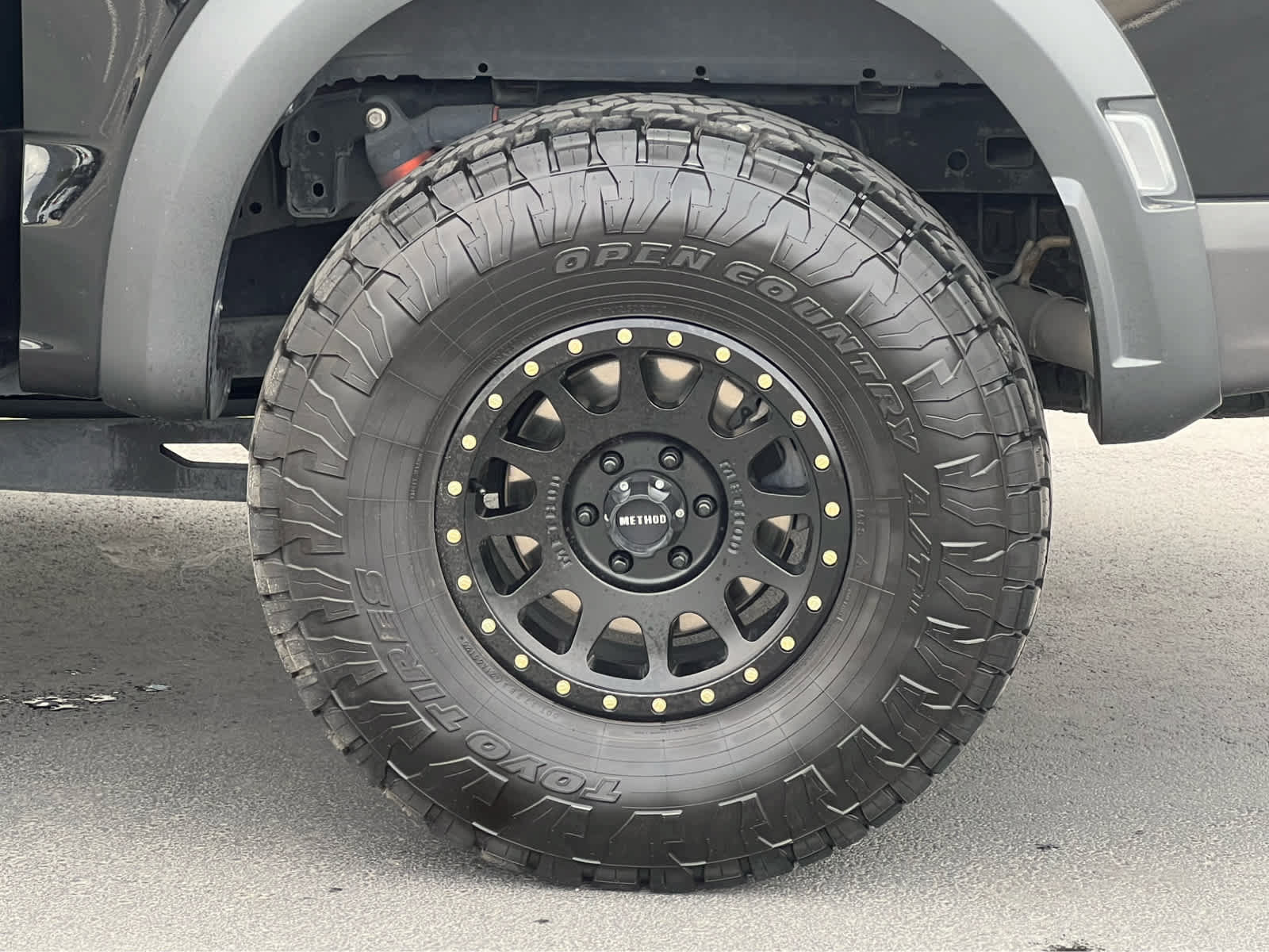 Certified 2022 Ford F150 Raptor w/ Raptor 37 Performance Package AWD/4WD image 14