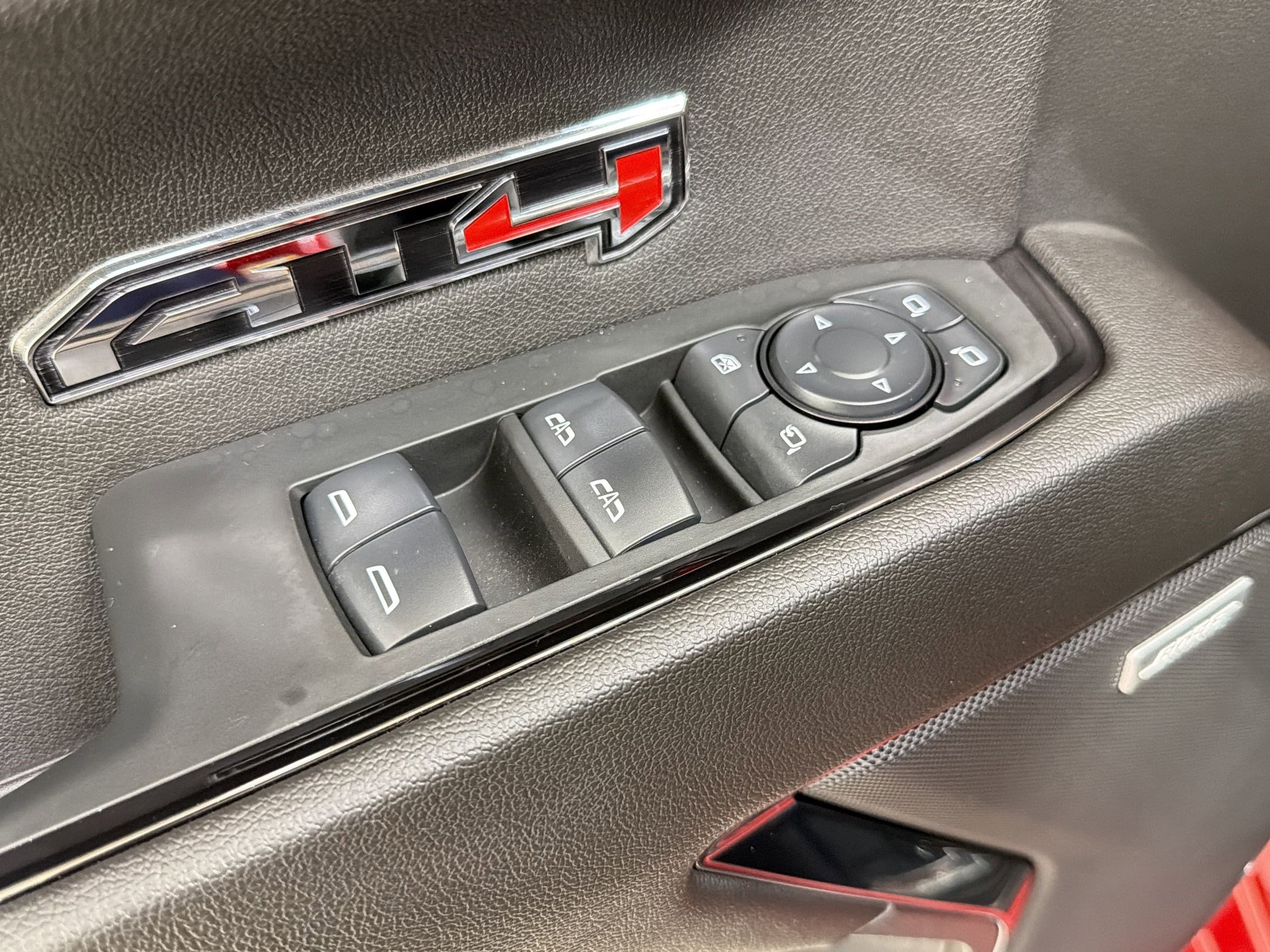 Used 2024 GMC Sierra 1500 AT4 w/ Technology Package AWD/4WD image 13