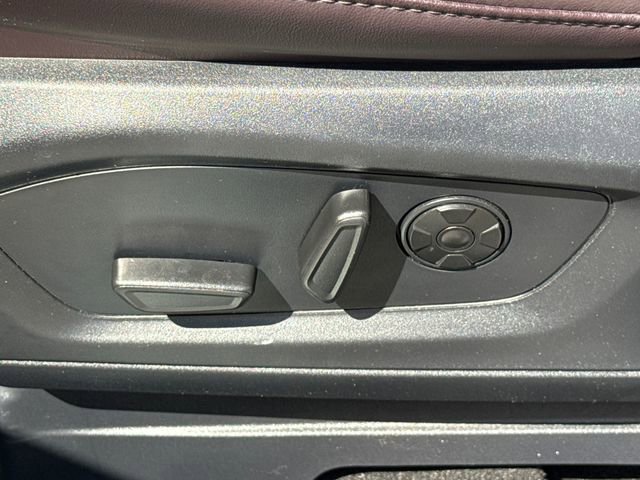 Certified 2025 Ford Explorer Platinum RWD image 22