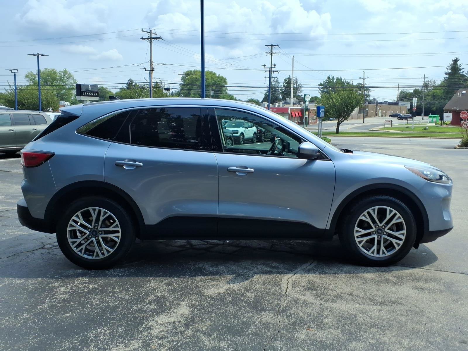 Certified 2022 Ford Escape SEL FWD image 3