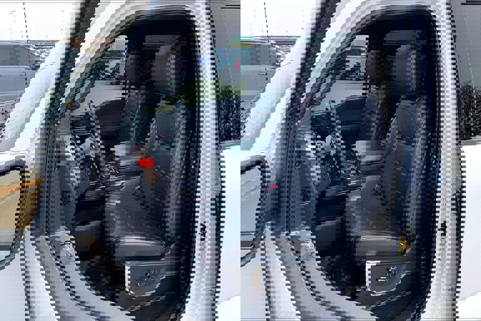 Certified 2023 Ford F150 Raptor image 9