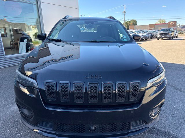 Used 2023 Jeep Cherokee Altitude Lux AWD/4WD image 3