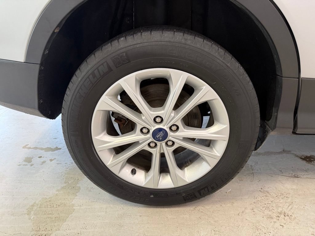 Certified 2017 Ford Escape SE FWD image 33