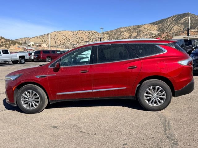 Used 2023 Buick Enclave Essence AWD/4WD image 23