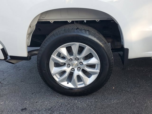 Used 2023 Chevrolet Silverado 1500 Custom image 7