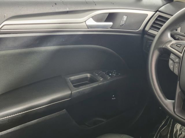 Certified 2020 Ford Fusion SE image 32