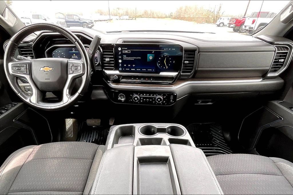 Used 2022 Chevrolet Silverado 1500 LT image 7