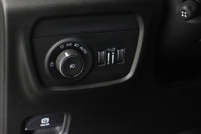 Used 2023 Jeep Grand Cherokee L Overland image 42