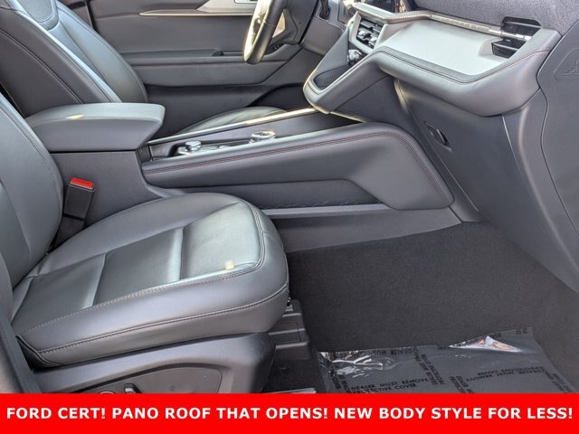 Certified 2025 Ford Explorer Active w/ Active Comfort Package AWD/4WD image 26