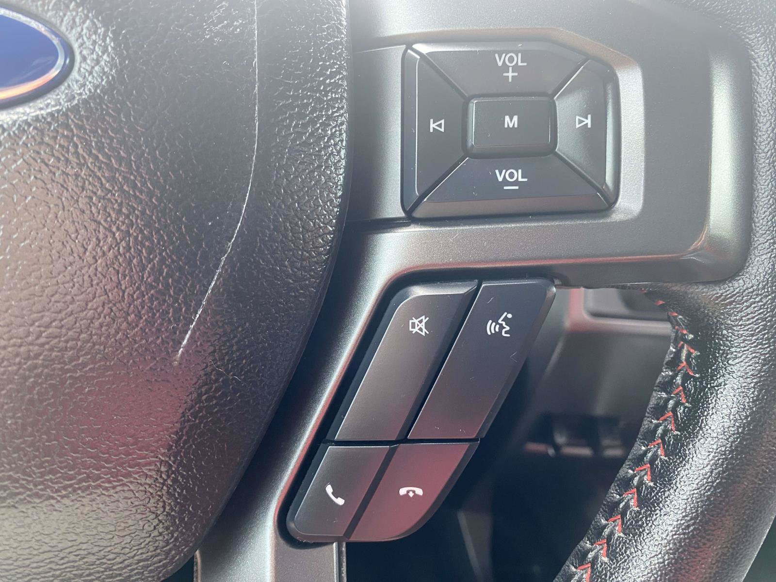 Certified 2020 Ford F150 Lariat RWD image 21
