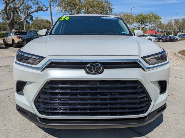 Used 2024 Toyota Grand Highlander Limited image 8