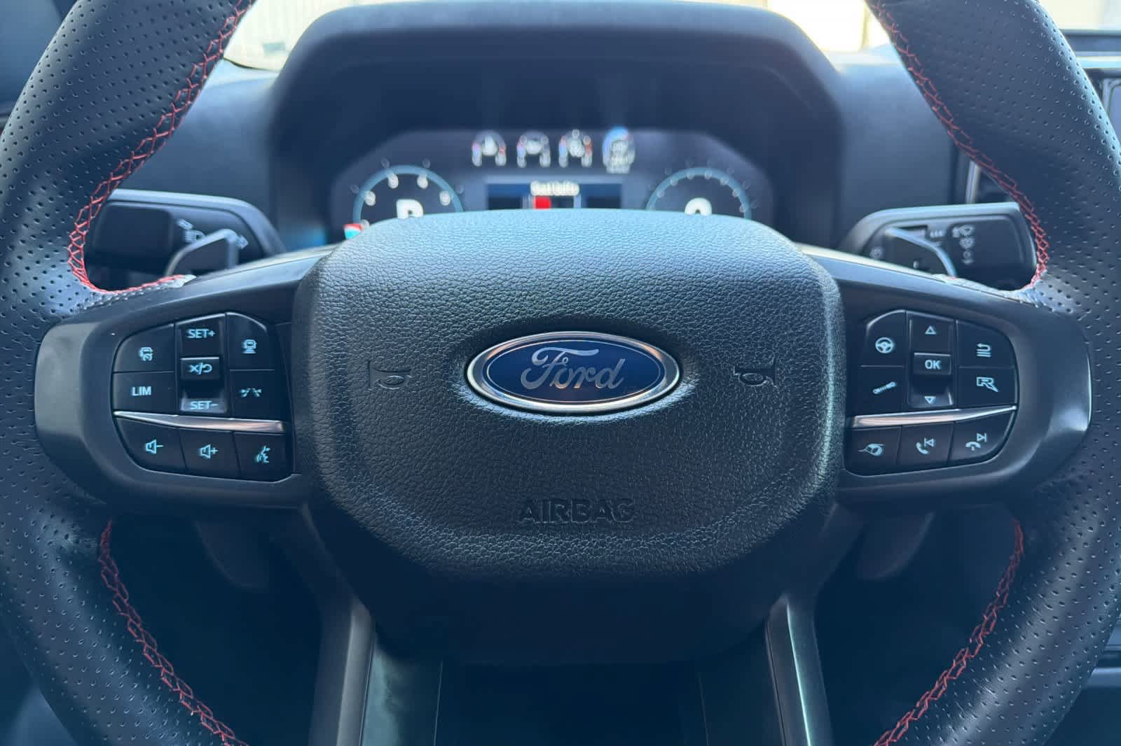 Certified 2025 Ford Ranger Raptor AWD/4WD image 23