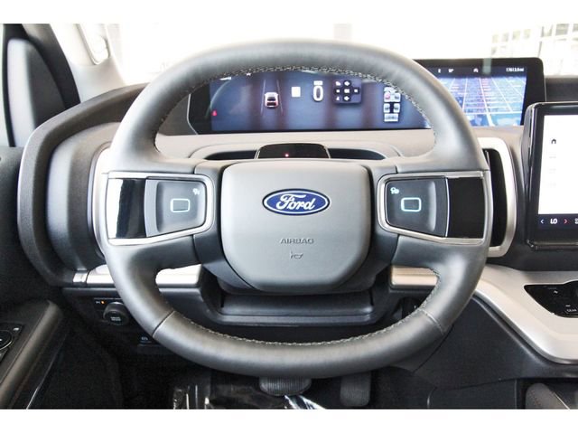 Certified 2025 Ford Expedition Active AWD/4WD image 15
