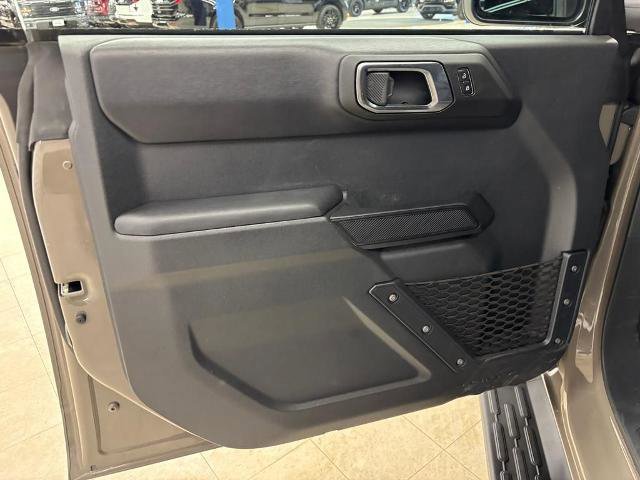 Certified 2025 Ford Bronco Outer Banks AWD/4WD image 10
