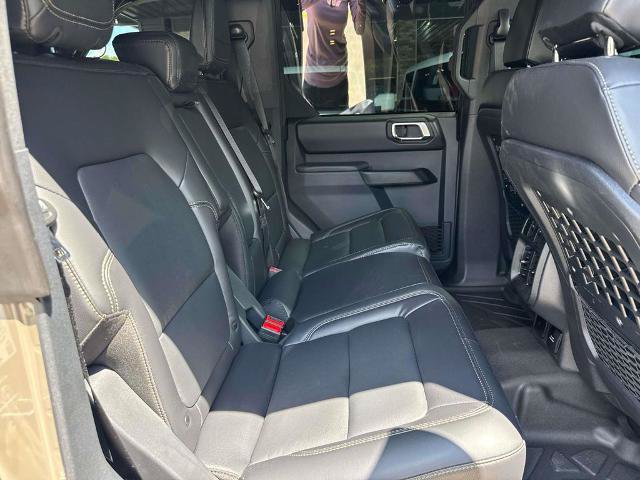 Certified 2025 Ford Bronco Badlands AWD/4WD image 9