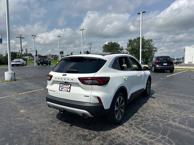 Certified 2023 Ford Escape Platinum w/ Premium Technology Package AWD/4WD image 8