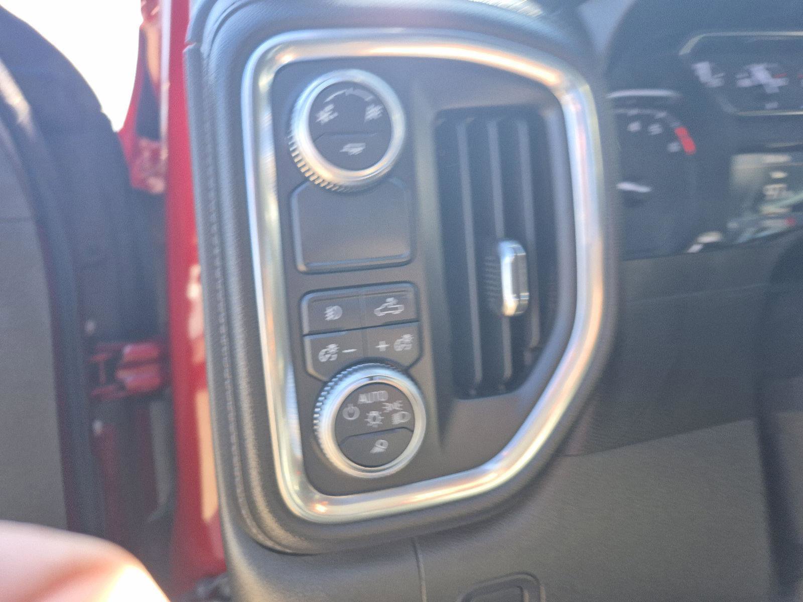 Used 2019 GMC Sierra 1500 SLT w/ Driver Alert Package I image 16