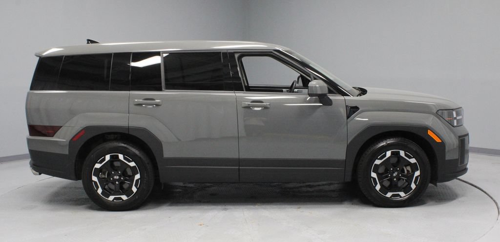 Used 2025 Hyundai Santa Fe SE AWD/4WD image 11