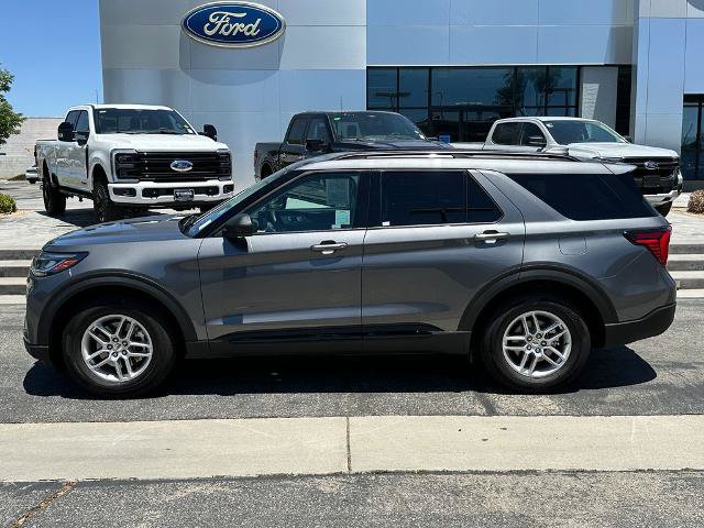 Certified 2026 Ford Explorer Active w/ Active Comfort Package RWD image 3