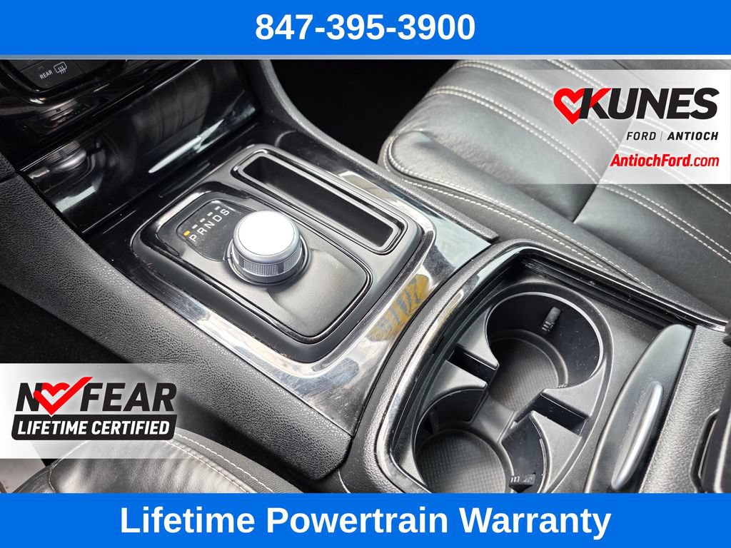 Used 2019 Chrysler 300 S AWD/4WD image 34