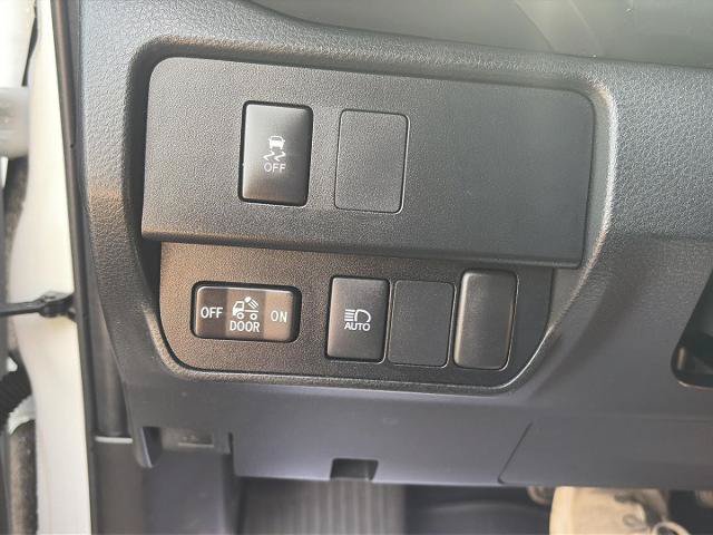 Used 2022 Toyota Tacoma SR5 w/ Technology Package AWD/4WD image 28