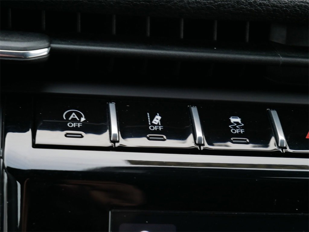 Used 2024 Jeep Grand Cherokee Altitude image 26