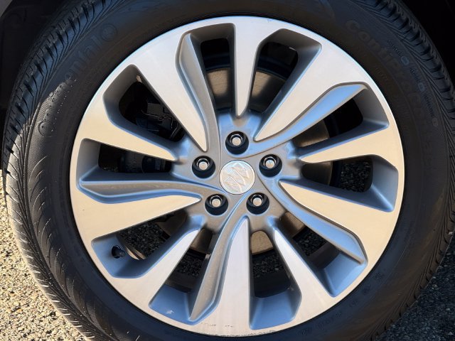 Used 2020 Buick Encore Preferred AWD/4WD image 16