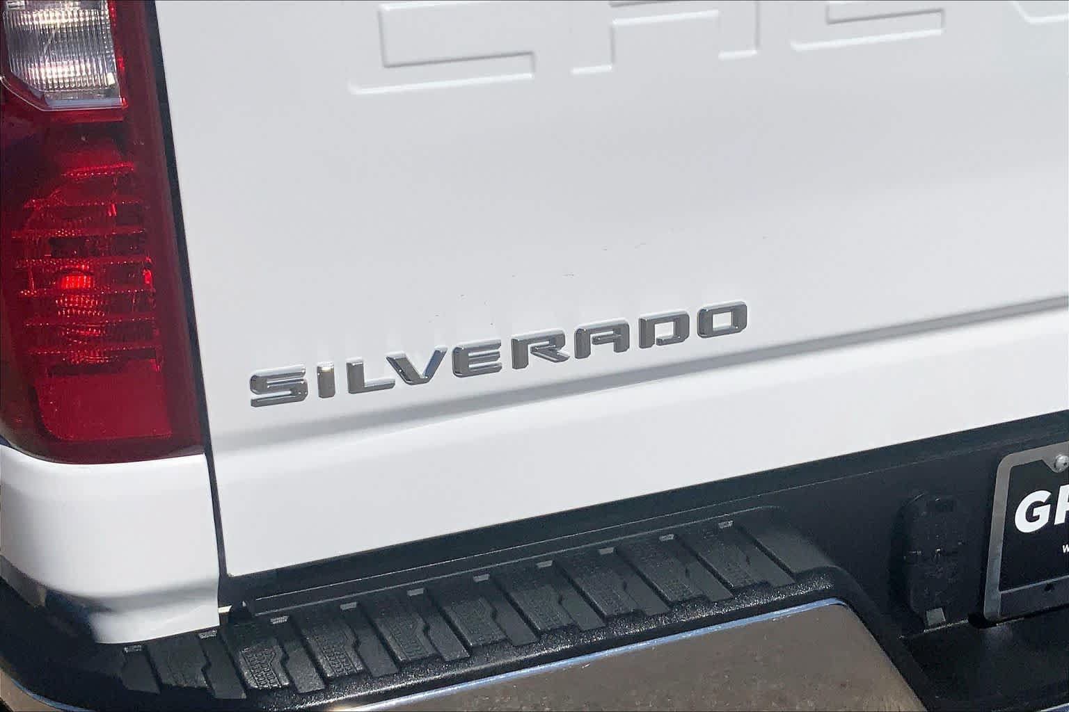 Used 2024 Chevrolet Silverado 2500 LT AWD/4WD image 10