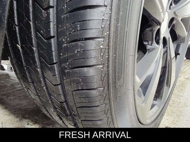 Used 2021 Buick Envision Essence w/ Technology Package I AWD/4WD image 11