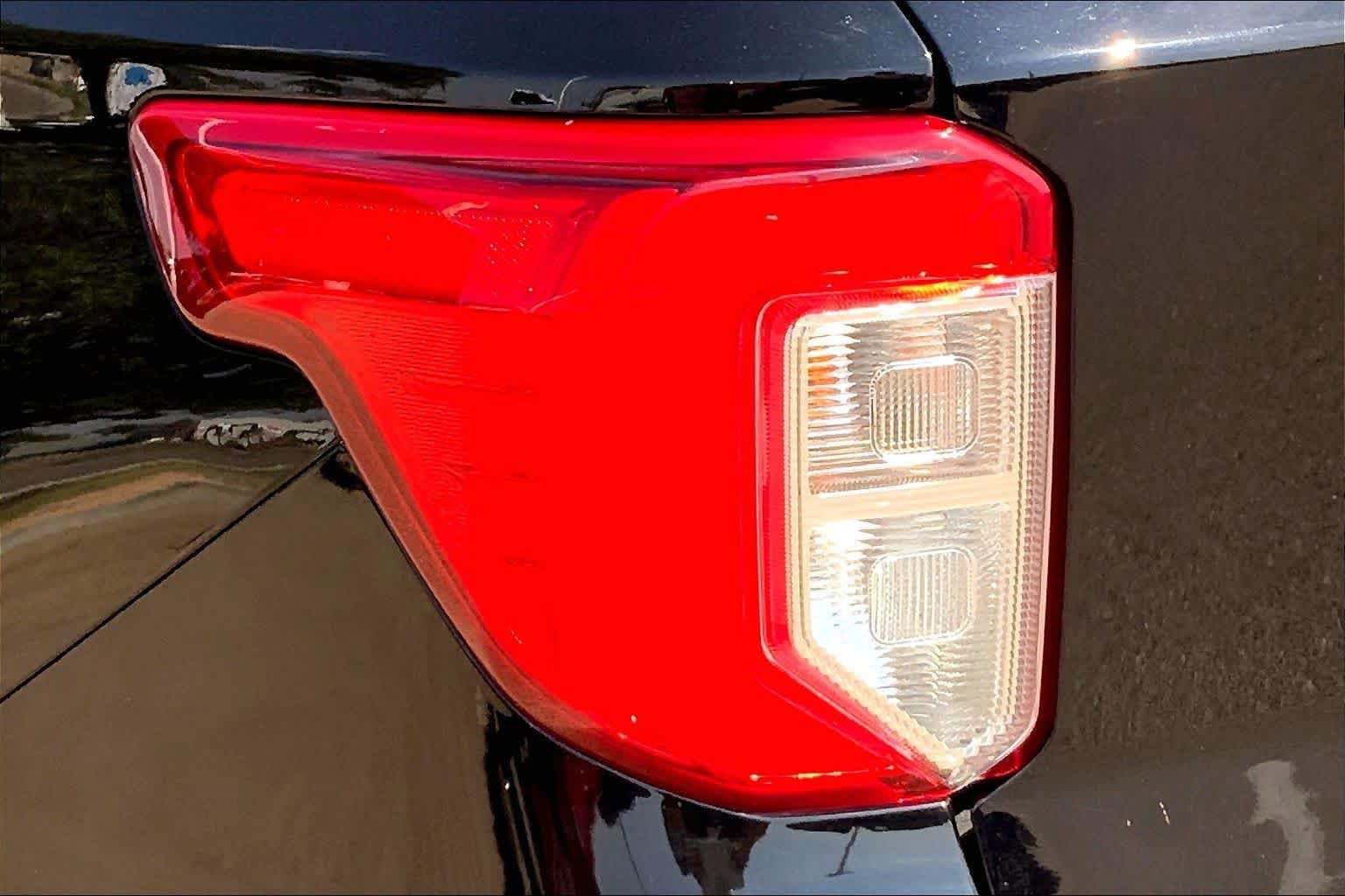 Certified 2023 Ford Explorer XLT AWD/4WD image 29